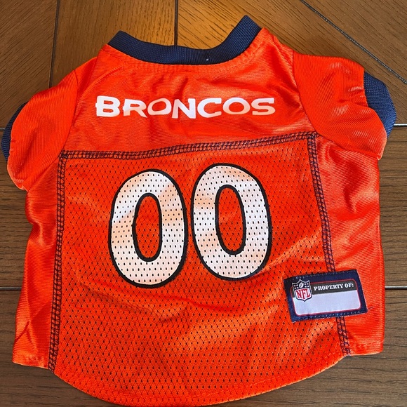 Broncos NFL dog jersey sz S. Sold - Picture 3 of 4